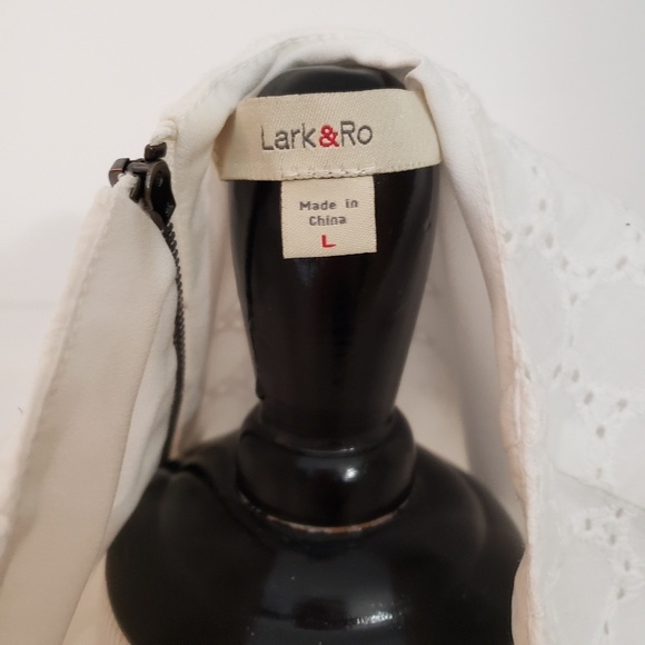 Lark & Ro white eyelet top - Picture 5 of 7